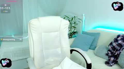 Snapshot of kireev_ chatting on 02.07.25 online show from 02.07.25