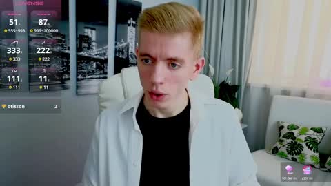 Snapshot of kireev_ chatting on 02.22.25 online show from 02.22.25