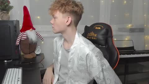 Snapshot of kirill_20_cm chatting on 01.06.25 Kirill and Andrey online show from 01.06.25