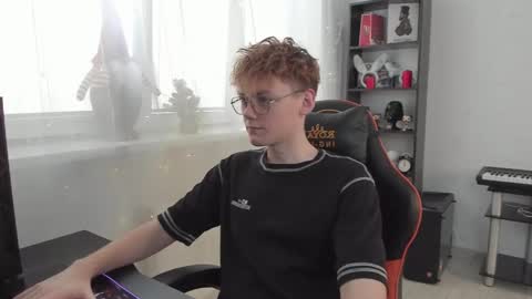 Snapshot of kirill_20_cm chatting on 01.25.25 Kirill and Andrey online show from 01.25.25