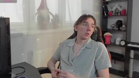 Snapshot of kirill_20_cm chatting on 02.07.25 Kirill and Andrey online show from 02.07.25