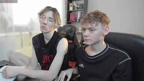 Snapshot of kirill_20_cm chatting on 02.15.25 Kirill and Andrey online show from 02.15.25