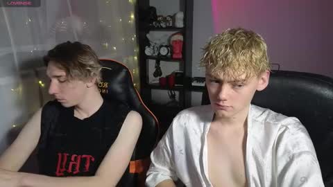 Snapshot of kirill_20_cm chatting on 03.12.25 Kirill and Andrey online show from 03.12.25