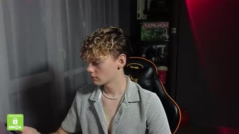 Snapshot of kirill_20_cm chatting on 10.15.25 Kirill and Andrey online show from 10.15.25