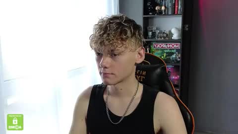 Snapshot of kirill_20_cm chatting on 10.31.25 Kirill and Andrey online show from 10.31.25