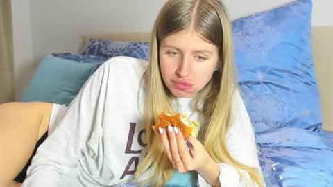 Kira online show from 01.08.26