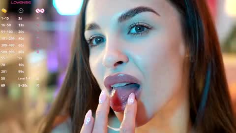 Snapshot of kirstendanston chatting on 03.09.25 KirstenD online show from 03.09.25