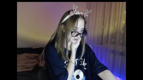 kisa____ online show from 12.25.24