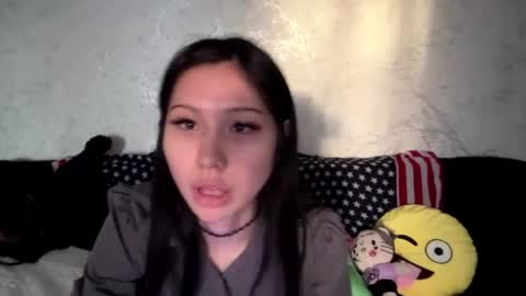 Snapshot of kishagray chatting on 04.12.26 Hina online show from 04.12.26