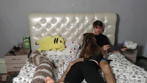 Snapshot of kiss_storm chatting on 09.11.25 Angela and Dan online show from 09.11.25