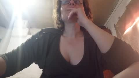 kissandvibe online show from 03.27.26