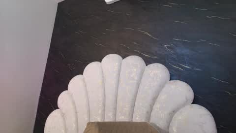 BELLA FLAME online show from 04.15.26