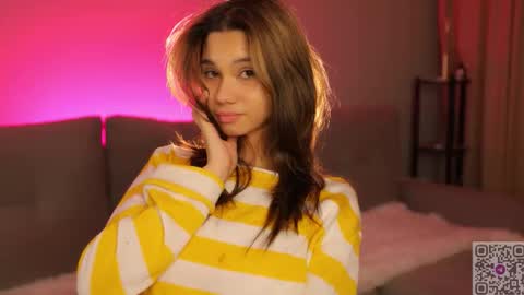 Snapshot of kissmesloww chatting on 11.18.25 Snezhana online show from 11.18.25