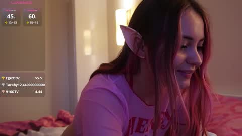 Snapshot of kissmypink chatting on 11.19.25 Marsik online show from 11.19.25