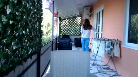Im Amaia   Everyone Merry Christmas  online show from 07.28.26