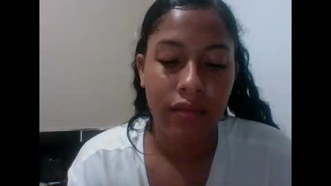 Snapshot of kitra_new chatting on 10.22.25 kitra_new online show from 10.22.25