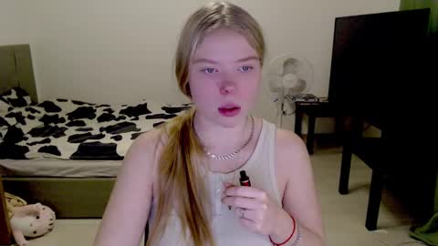 Jennyblonde and Emmabrunette online show from 12.08.24