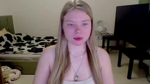 Jennyblonde and Emmabrunette online show from 02.18.25