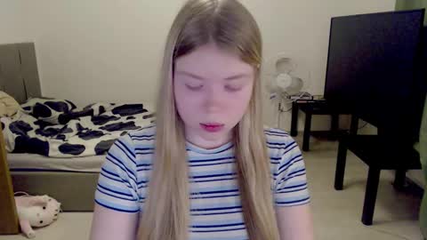 Jennyblonde and Emmabrunette online show from 03.03.25