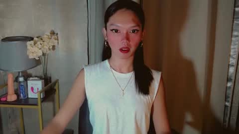 Snapshot of kitteylovesyou chatting on 09.23.25 KITTY online show from 09.23.25