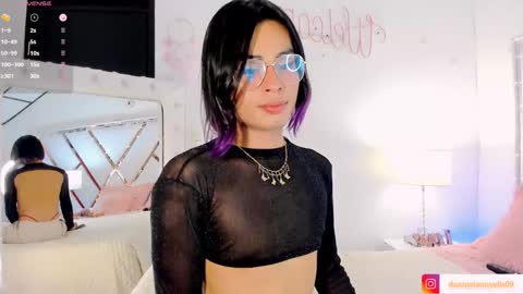 Snapshot of kitty__sexy_ chatting on 01.05.25 dann online show from 01.05.25