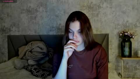 Snapshot of kitty_cathie chatting on 04.29.26 Catherine online show from 04.29.26