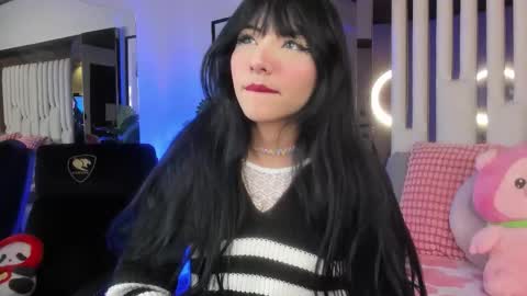 Snapshot of kitty_eliffe chatting on 09.28.25 kitty online show from 09.28.25