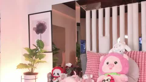 Snapshot of kitty_eliffe chatting on 12.14.25 kitty online show from 12.14.25