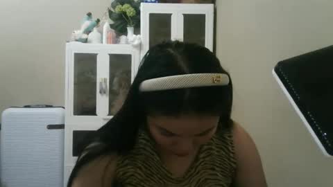 Snapshot of kitty_fussy chatting on 09.26.25 kitty_fussy online show from 09.26.25