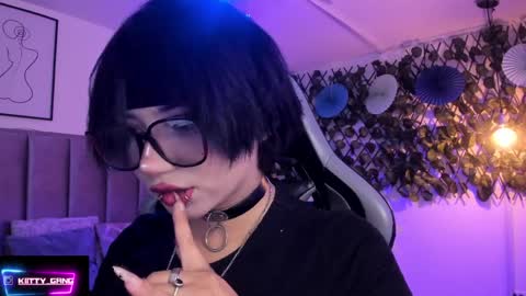 Camila online show from 04.07.26