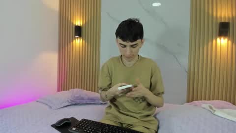 kitty_gill online show from 12.16.24