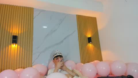 kitty_gill online show from 12.29.24