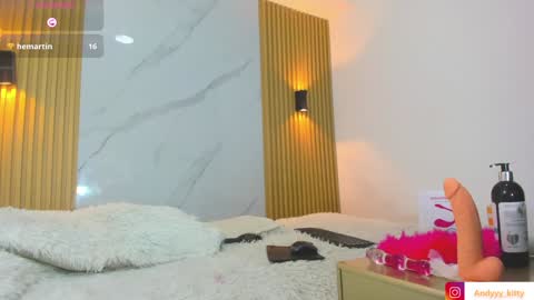 kitty_gill online show from 01.14.25