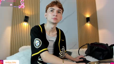 kitty_gill online show from 01.22.25
