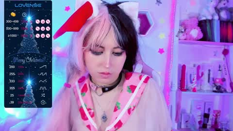 Snapshot of kitty_parker chatting on 12.15.24 online show from 12.15.24