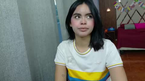 Snapshot of kitty_rousse01 chatting on 06.17.26 online show from 06.17.26