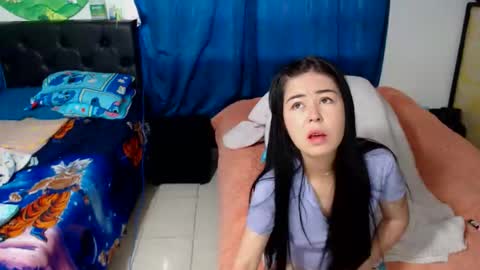 Snapshot of kitty_small69 chatting on 02.18.26 kitty_small69 online show from 02.18.26