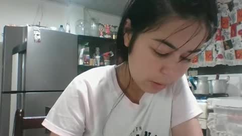 Snapshot of kitty_small69 chatting on 02.21.26 kitty_small69 online show from 02.21.26