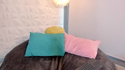 kitty online show from 04.17.26