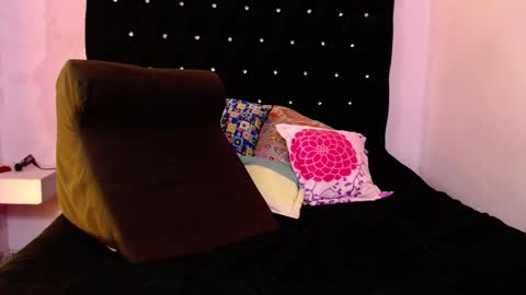 paola online show from 03.02.25