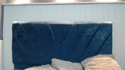 Snapshot of kittybrookex chatting on 02.04.25 Valery online show from 02.04.25