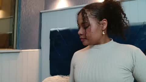 Snapshot of kittybrookex chatting on 02.06.25 Valery online show from 02.06.25