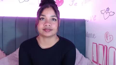 Snapshot of kittybrookex chatting on 09.12.25 Valery online show from 09.12.25