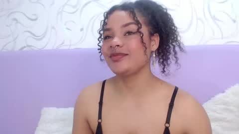 Snapshot of kittybrookex chatting on 11.25.25 Valery online show from 11.25.25