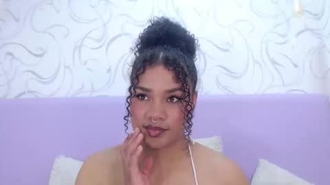 Snapshot of kittybrookex chatting on 11.28.25 Valery online show from 11.28.25