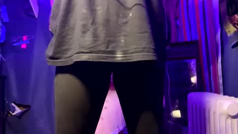 Snapshot of kittycat929709 chatting on 12.16.24 Drip maker online show from 12.16.24