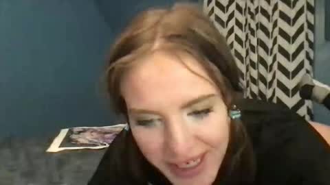 Snapshot of kittycatkendra chatting on 11.20.25 kittycatkendra online show from 11.20.25