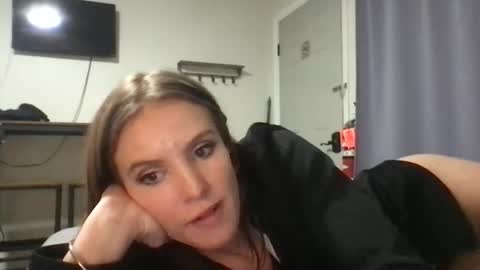 Snapshot of kittycatkendra chatting on 11.29.25 kittycatkendra online show from 11.29.25