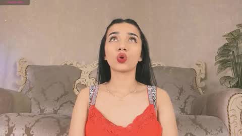 Mia online show from 12.20.25