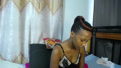 Snapshot of kittyfay_ chatting on 03.23.26 Fay online show from 03.23.26